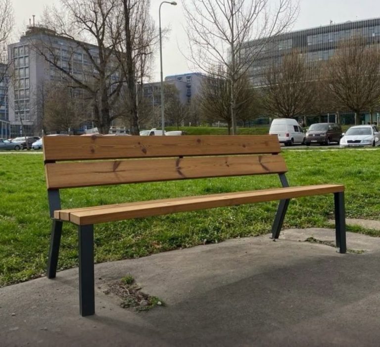 Velká lavičková revoluce